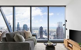 A 2Br Apt With Amazing City Views, Free Parking